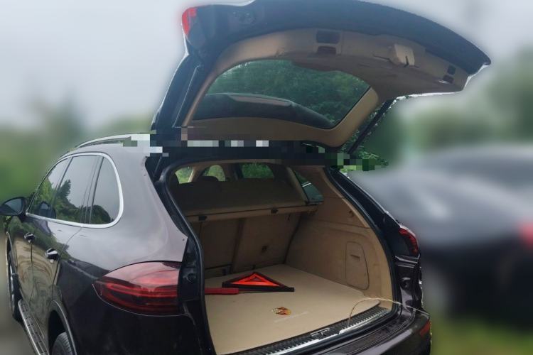 Used Porsche Cayenne 2011 Cayenne 3.0T Trunk