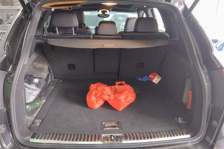 Used Porsche Cayenne 2011 Cayenne S 4.8L Trunk