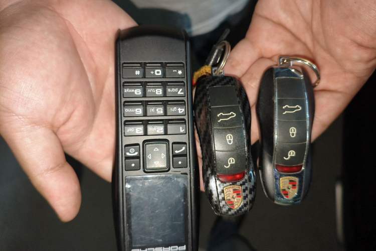 Used Porsche Cayenne 2011 Cayenne 3.0T Vehicle Key