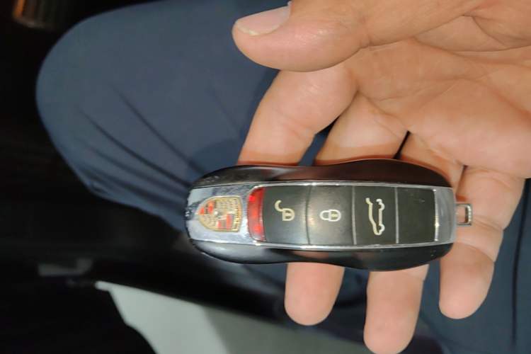 Used Porsche Cayenne 2011 Cayenne S 4.8L Vehicle Key