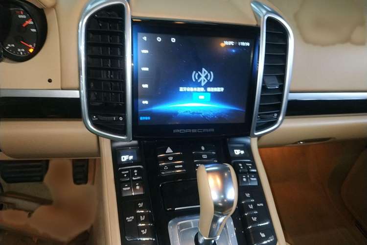 Used Porsche Cayenne 2011 3.6L automatic transmission U.S. specification Audio And AC Panel