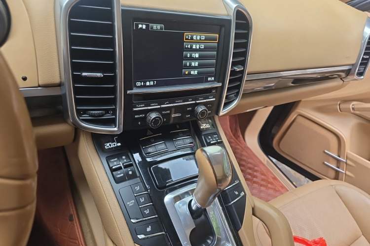 Used Porsche Cayenne 2011 Cayenne 3.0T Audio And AC Panel