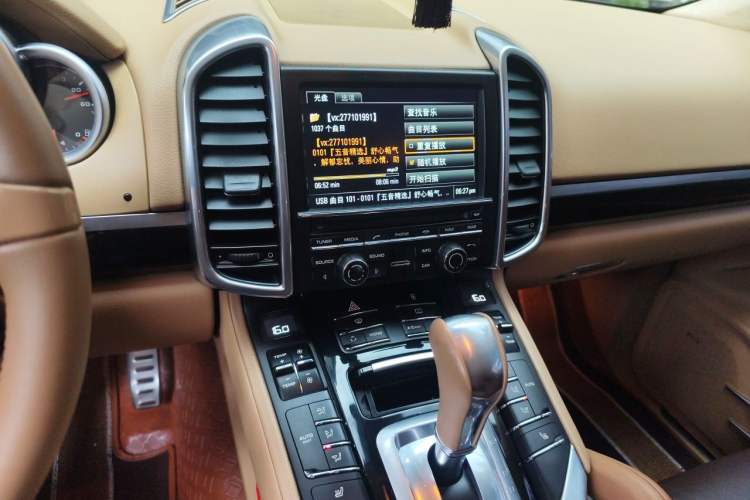 Used Porsche Cayenne 2011 Cayenne 3.0T Audio And AC Panel