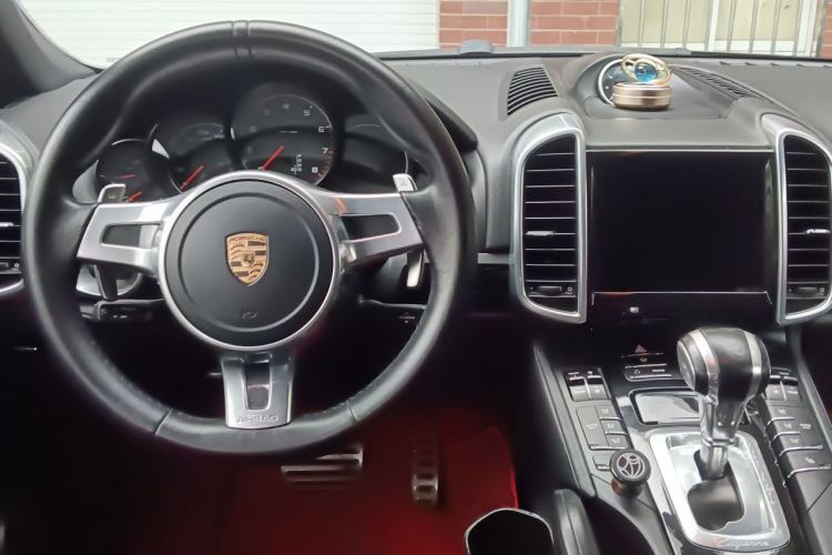 Used Porsche Cayenne 2011 Cayenne 3.0T Center Console