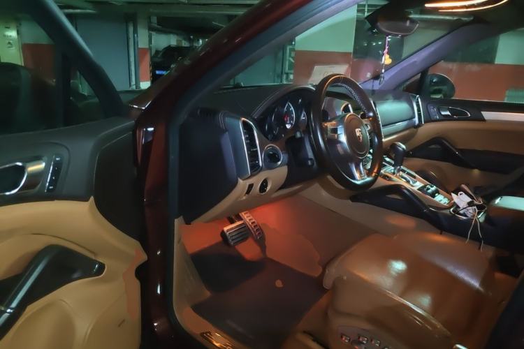 Used Porsche Cayenne 2011 Cayenne Turbo 4.8T Driver Seat