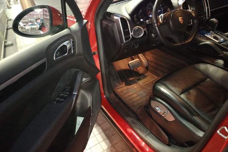 Used Porsche Cayenne 2011 Cayenne 3.0T Driver Seat