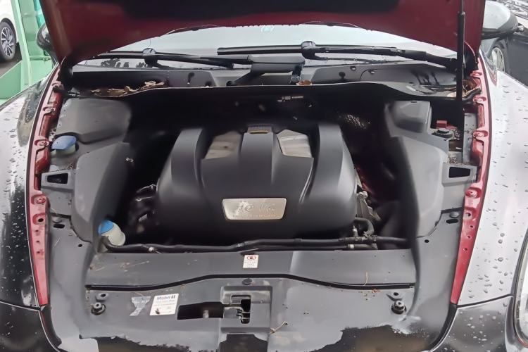 Used Porsche Cayenne 2011 Cayenne 3.0T Engine Bay
