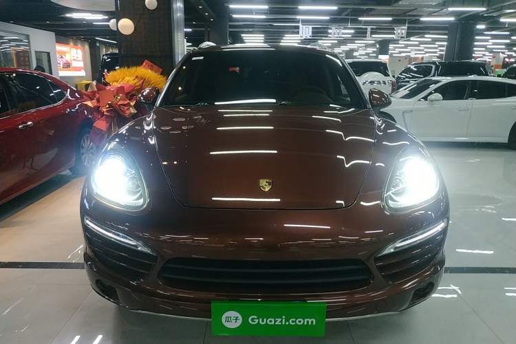 Used Porsche Cayenne 2011 3.6L automatic transmission U.S. specification Front