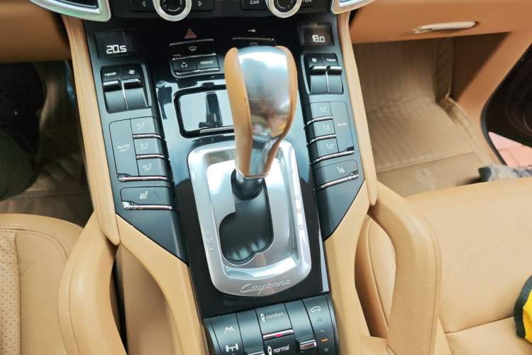 Used Porsche Cayenne 2011 Cayenne 3.0T Gear Lever