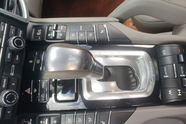 Used Porsche Cayenne 2011 Cayenne 3.0T Gear Lever