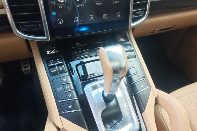 Used Porsche Cayenne 2011 Cayenne 3.0T Gear Lever