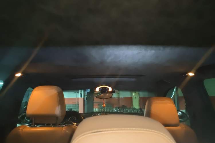 Used Porsche Cayenne 2011 Cayenne Turbo 4.8T Headliner