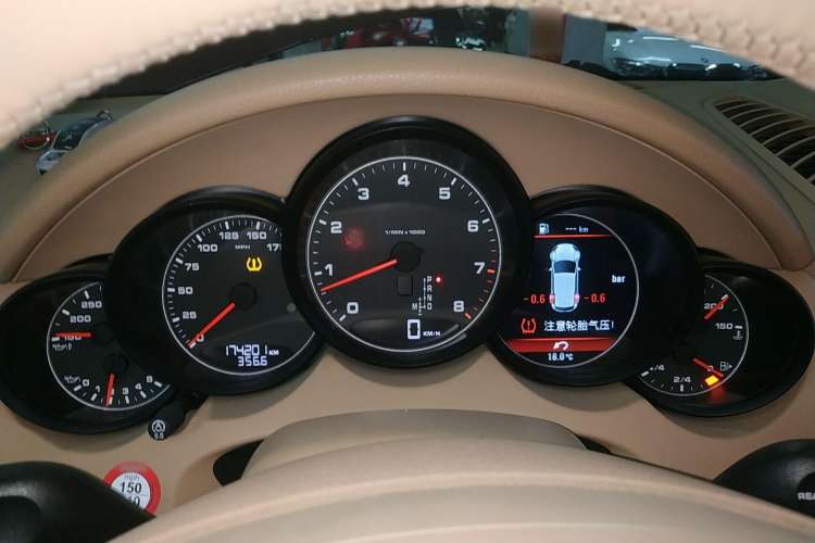 Used Porsche Cayenne 2011 3.6L automatic transmission U.S. specification Instrument Cluster