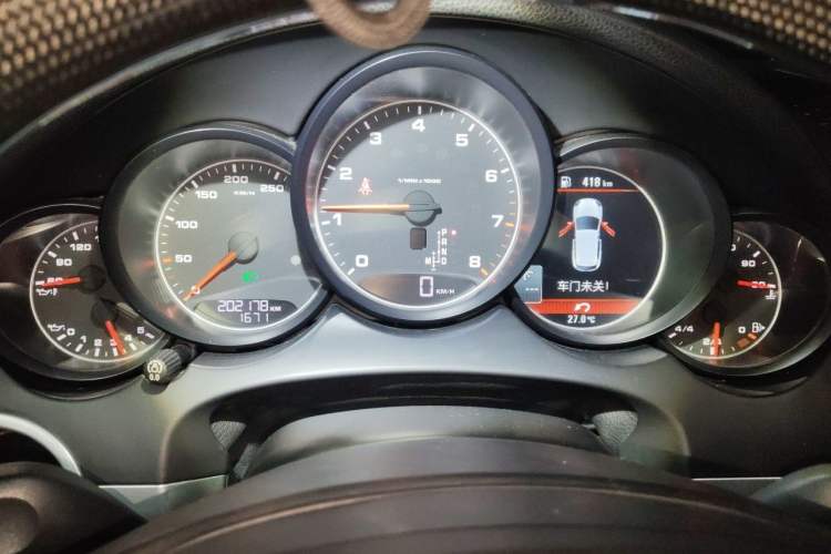 Used Porsche Cayenne 2011 Cayenne 3.0T Instrument Cluster
