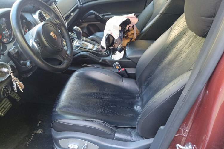 Used Porsche Cayenne 2011 Cayenne 3.0T Left Front Seat