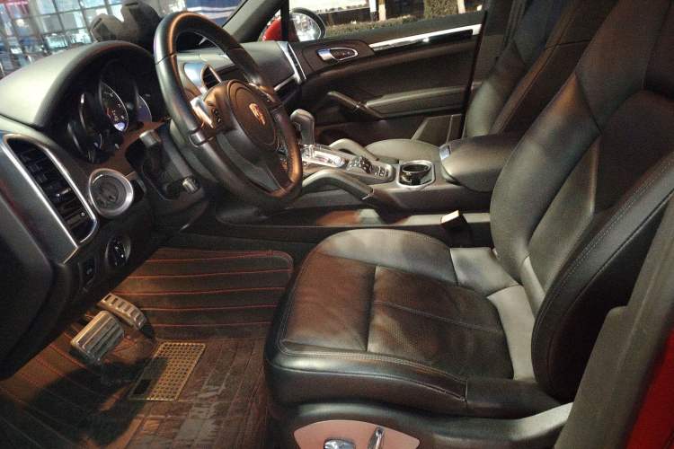 Used Porsche Cayenne 2011 Cayenne 3.0T Left Front Seat