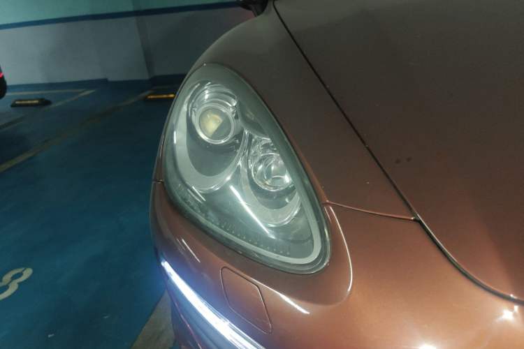 Used Porsche Cayenne 2011 Cayenne S 4.8L Right Front Headlight