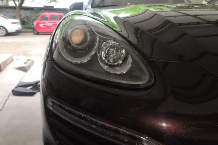 Used Porsche Cayenne 2011 Cayenne 3.0T Right Front Headlight