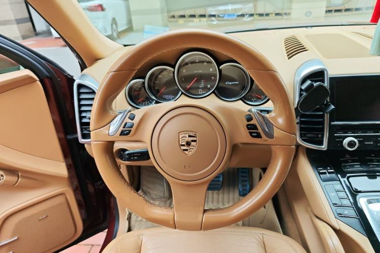 Used Porsche Cayenne 2011 Cayenne 3.0T Steering Wheel
