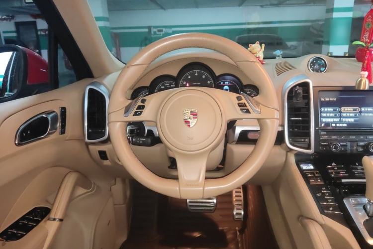Used Porsche Cayenne 2011 Cayenne 3.0T Steering Wheel