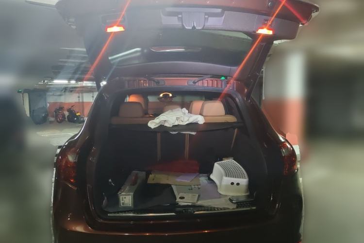 Used Porsche Cayenne 2011 Cayenne Turbo 4.8T Trunk