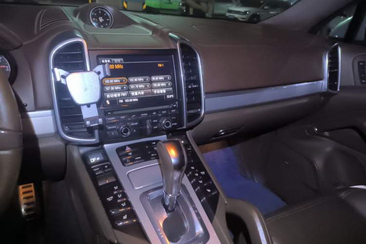 Used Porsche Cayenne 2011 Cayenne Turbo 4.8T Audio And AC Panel