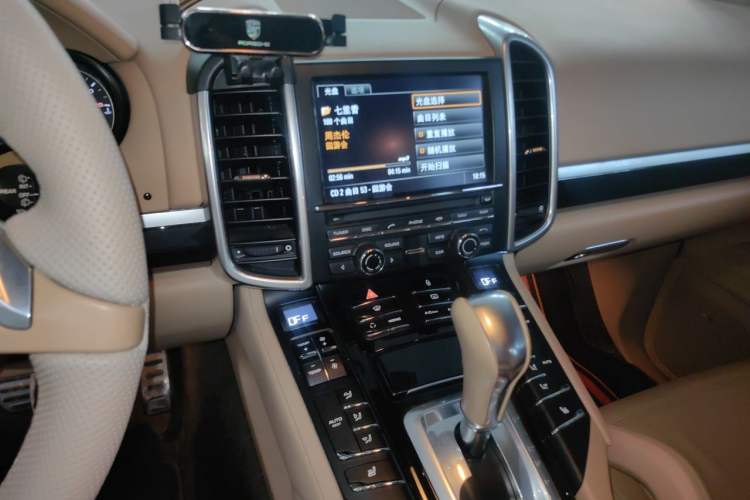 Used Porsche Cayenne 2011 Cayenne 3.0T Audio And AC Panel