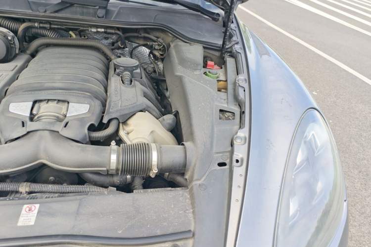 Used Porsche Cayenne 2011 Cayenne S 4.8L Engine Bay Left