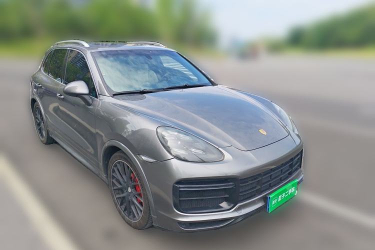 Used Porsche Cayenne 2011 Cayenne S 4.8L Front Right 45 Deg