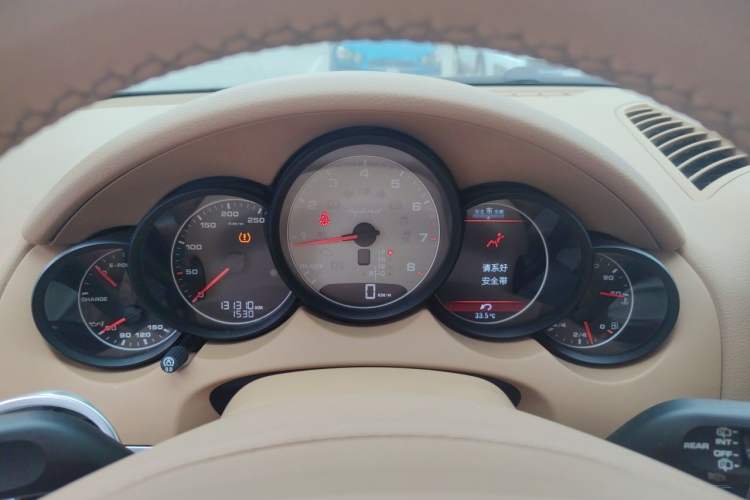 Used Porsche Cayenne 2011 Cayenne S Hybrid 3.0T Instrument Cluster