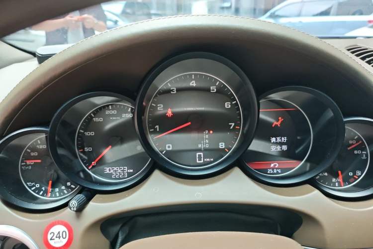 Used Porsche Cayenne 2011 Cayenne 3.0T Instrument Cluster