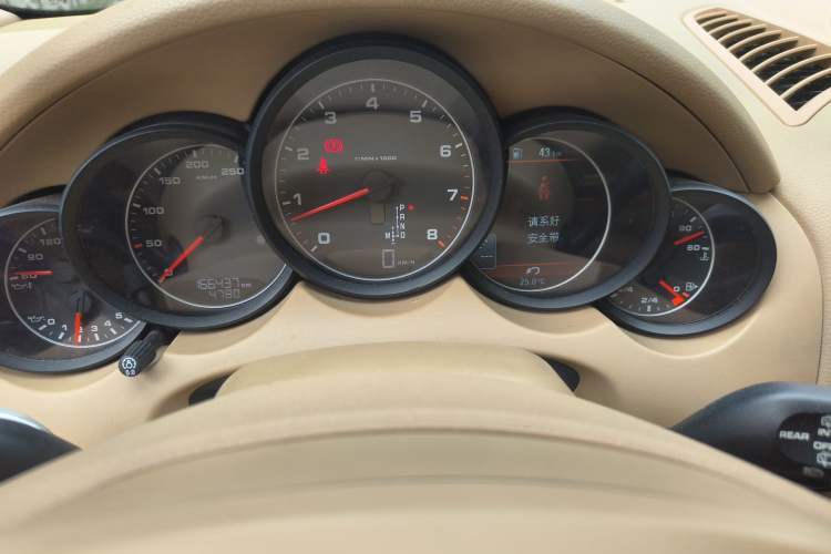 Used Porsche Cayenne 2011 Cayenne 3.0T Instrument Cluster