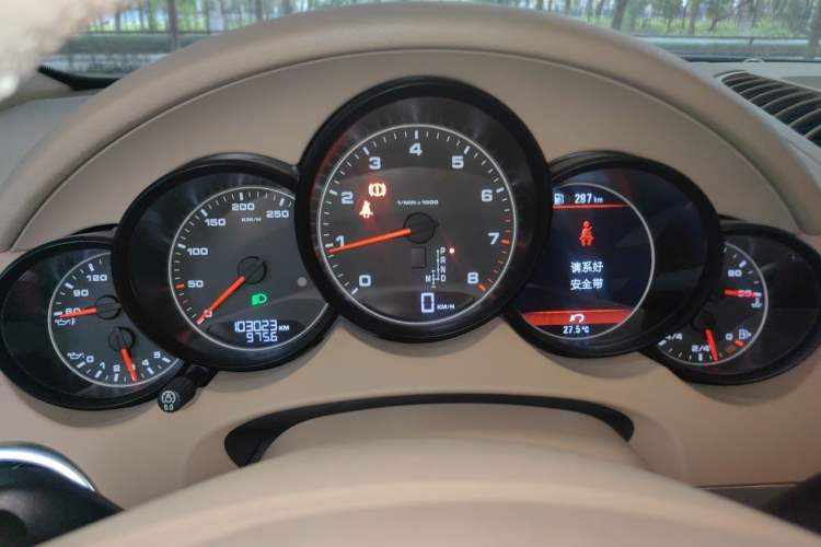 Used Porsche Cayenne 2011 Cayenne 3.0T Instrument Cluster