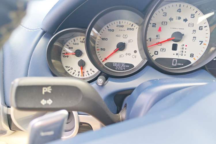 Used Porsche Cayenne 2011 Cayenne S 4.8L Odometer Close Up