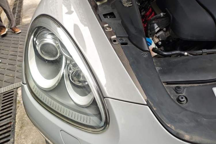 Used Porsche Cayenne 2011 Cayenne 3.0T Right Front Headlight