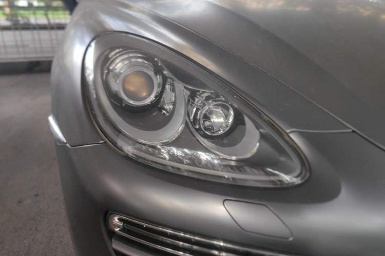 Used Porsche Cayenne 2011 Cayenne 3.0T Right Front Headlight