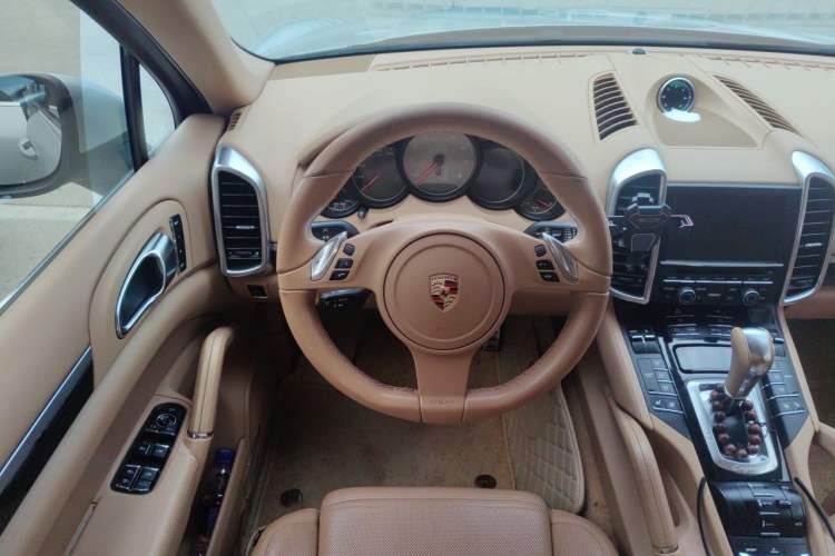 Used Porsche Cayenne 2011 Cayenne S Hybrid 3.0T Steering Wheel