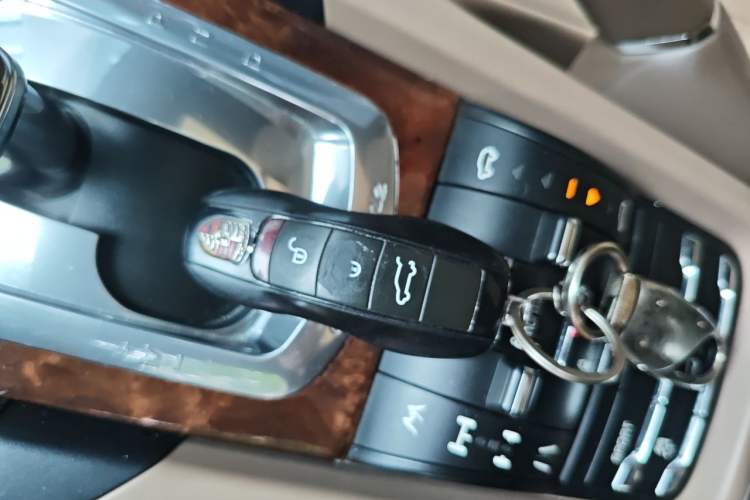 Used Porsche Cayenne 2011 Cayenne 3.0T Vehicle Key