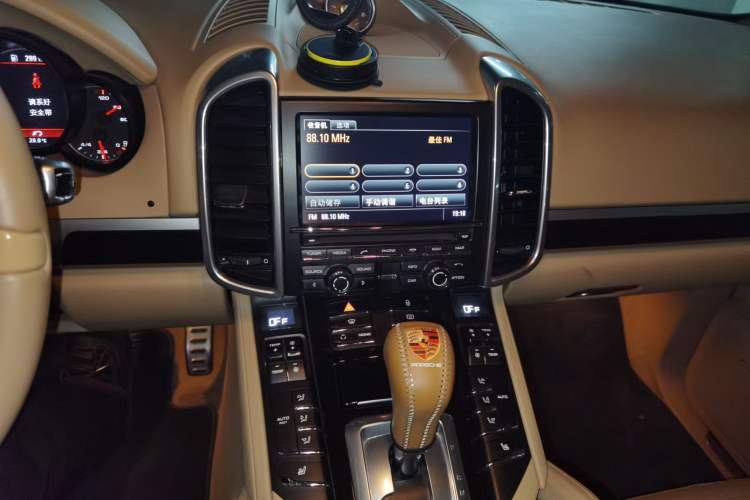 Used Porsche Cayenne 2011 Cayenne 3.0T Audio And AC Panel