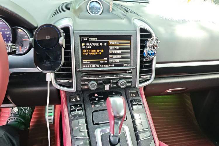 Used Porsche Cayenne 2011 Cayenne 3.0T Audio And AC Panel