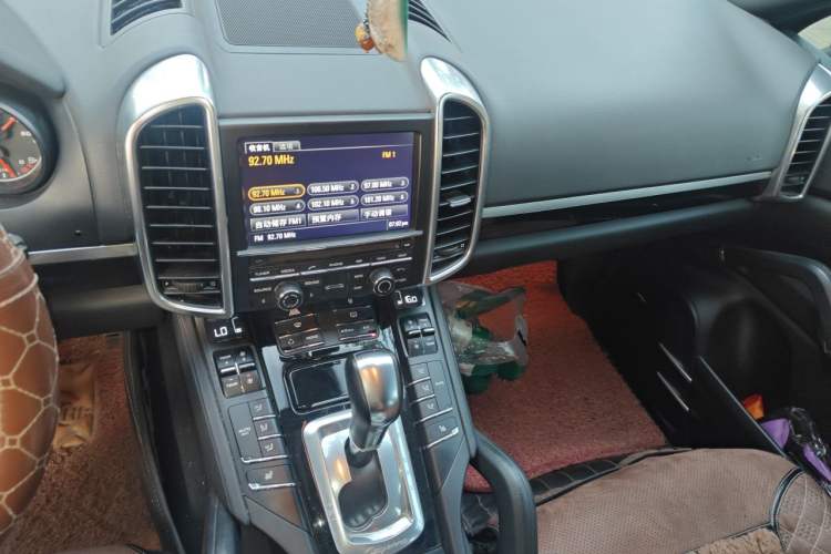 Used Porsche Cayenne 2011 Cayenne 3.0T Audio And AC Panel