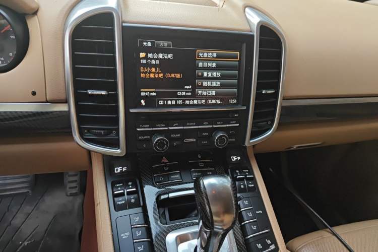 Used Porsche Cayenne 2011 3.6L automatic transmission U.S. specification Audio And AC Panel