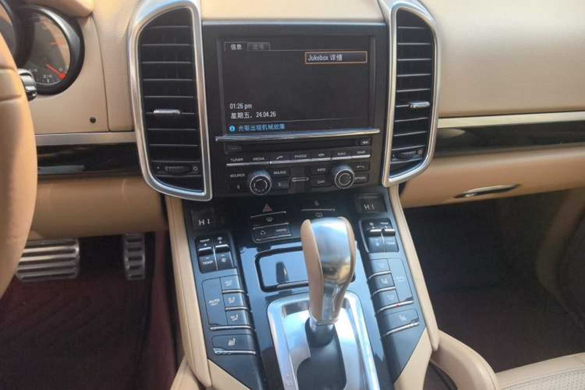 Used Porsche Cayenne 2011 Cayenne 3.0T Audio And AC Panel