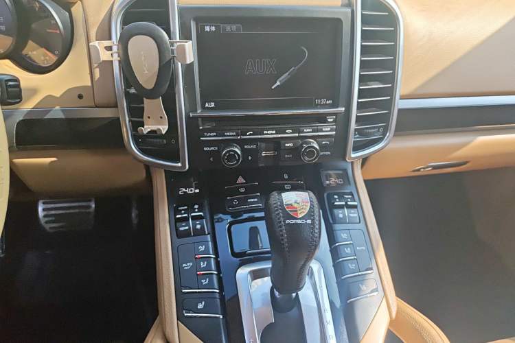 Used Porsche Cayenne 2011 Cayenne 3.0T Audio And AC Panel