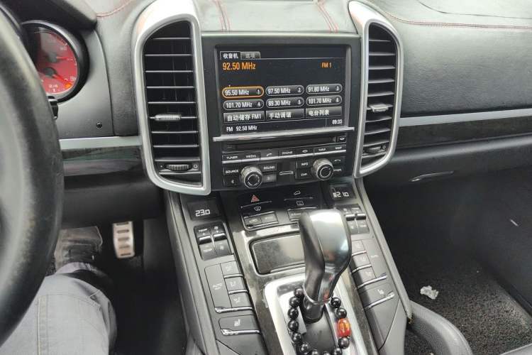 Used Porsche Cayenne 2011 Cayenne 3.0T Audio And AC Panel