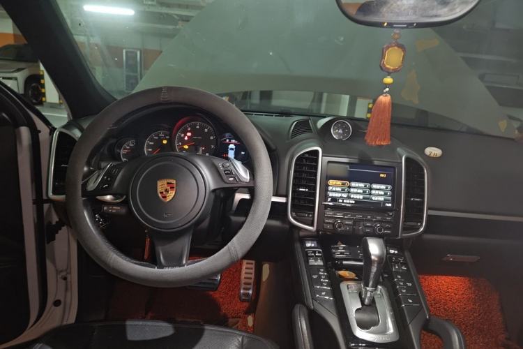 Used Porsche Cayenne 2011 Cayenne 3.0T Center Console