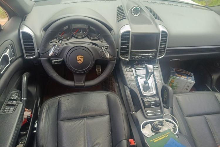 Used Porsche Cayenne 2011 Cayenne 3.0T Center Console