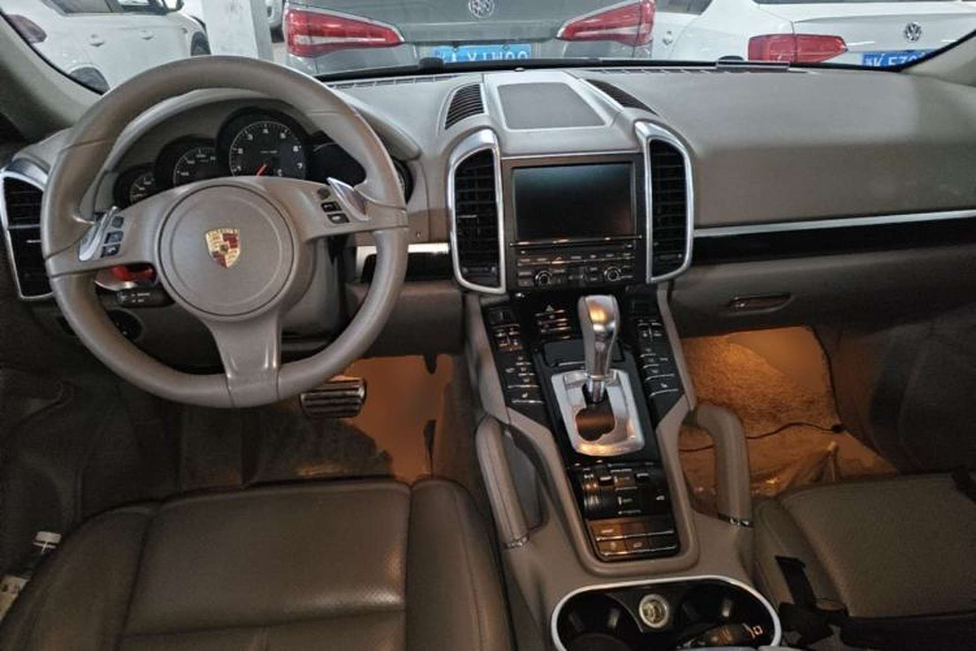 Used Porsche Cayenne 2011 Cayenne 3.0T Center Console