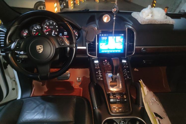 Used Porsche Cayenne 2011 Cayenne 3.0T Center Console