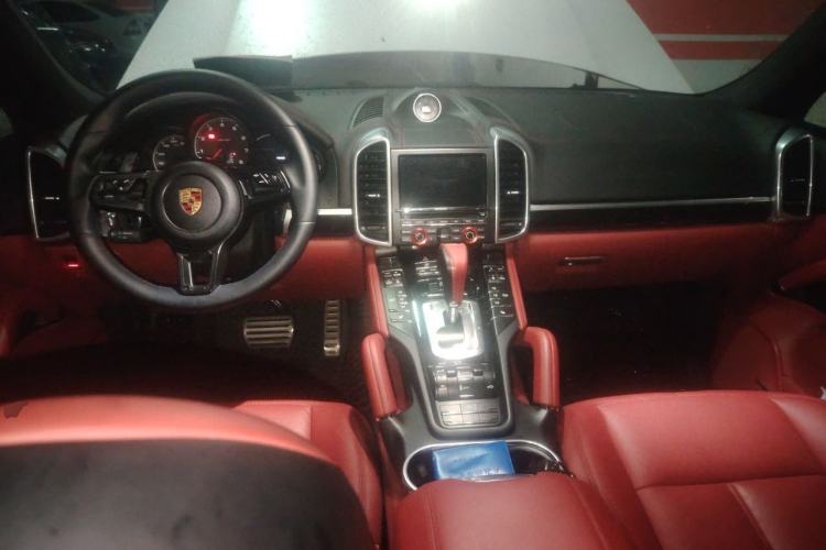 Used Porsche Cayenne 2011 Cayenne 3.0T Center Console